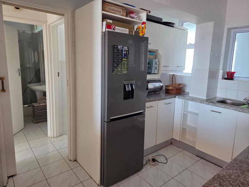 To Let 3 Bedroom Property for Rent in Sea Point Western Cape